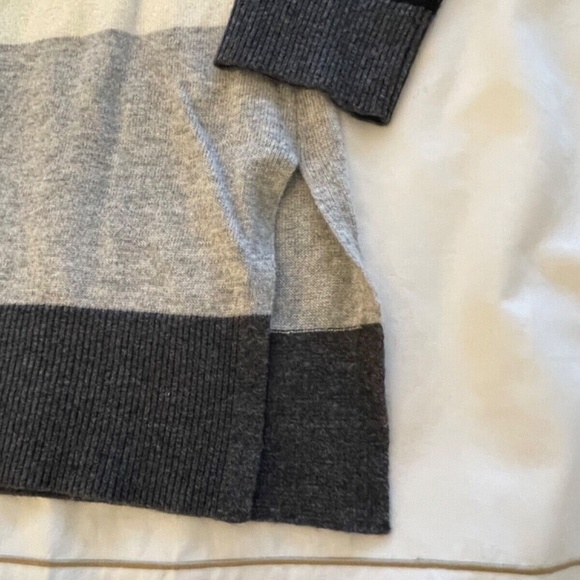 INC Wool Blend Colorblock Cowl Neck Womens Long Sweater Grey/Black Size S - Picture 4 of 4